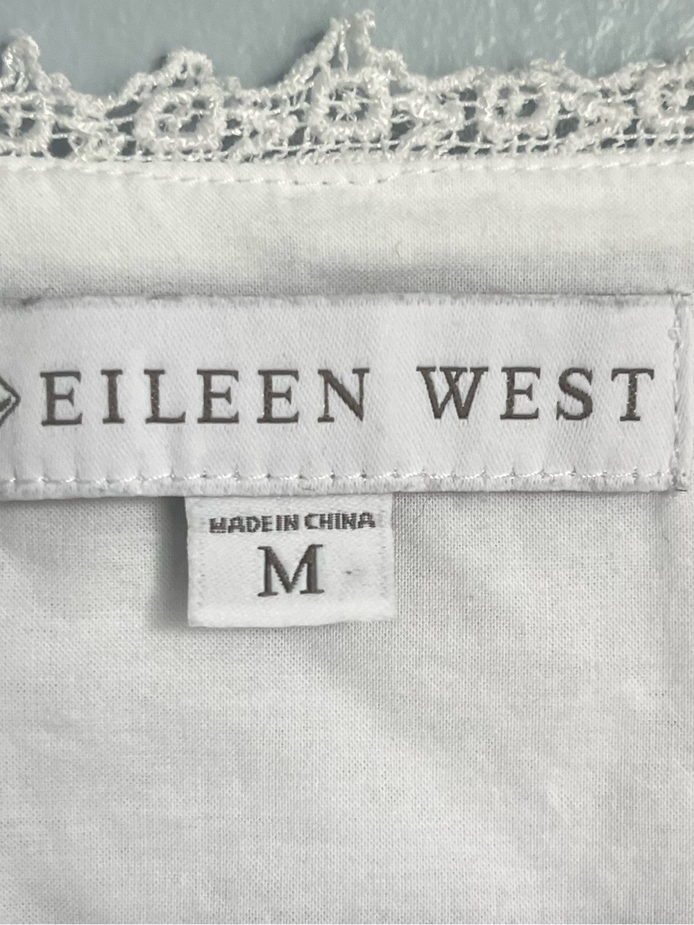 Eileen West White Cotton Nightgown with Lace Trim SZ MED Excellent Condition - Picture 4 of 7